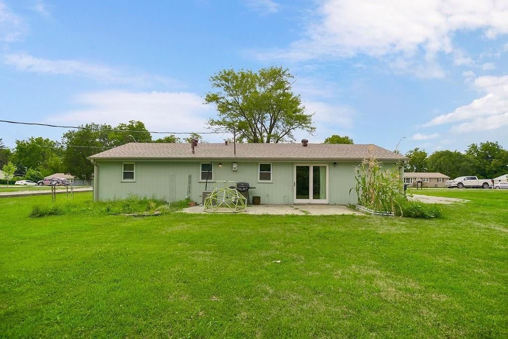 8109 N Summit Street — photo 20