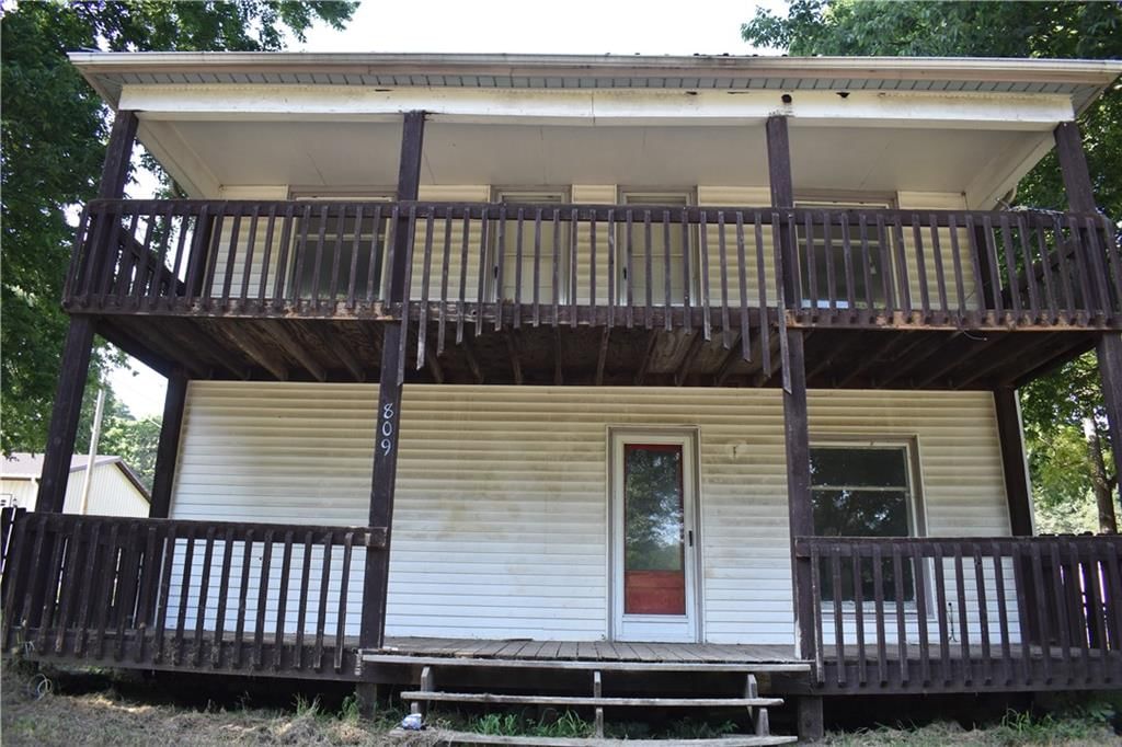 809 Valley Street — photo 1