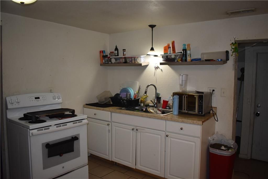 809 Valley Street — photo 17