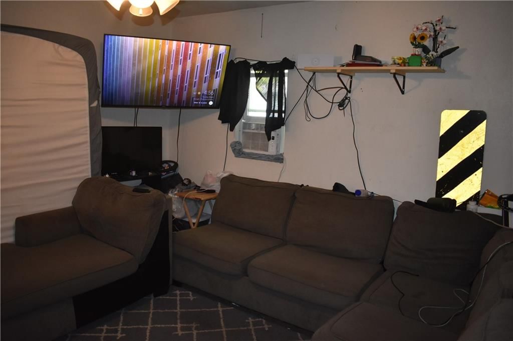 809 Valley Street — photo 20
