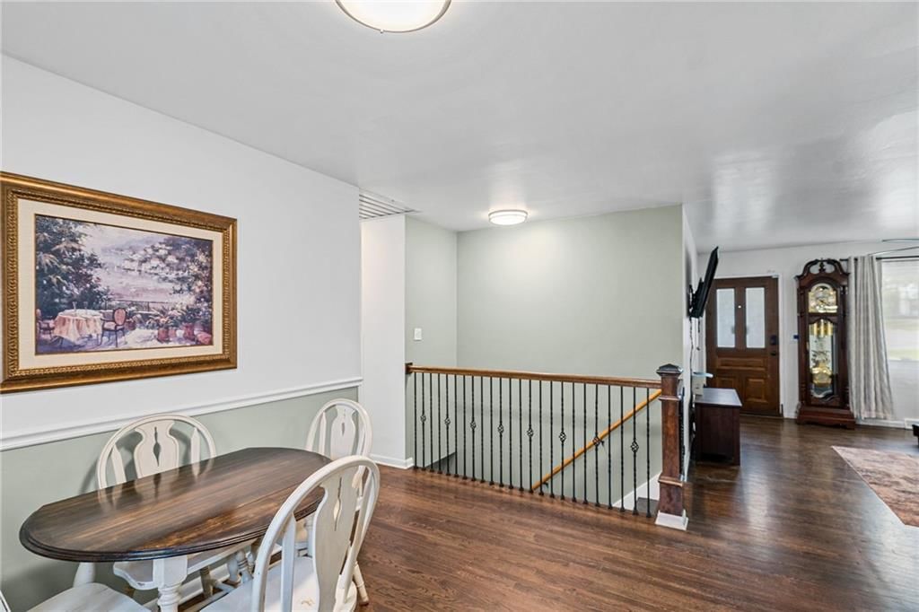 5321 N Richmond Avenue — photo 9