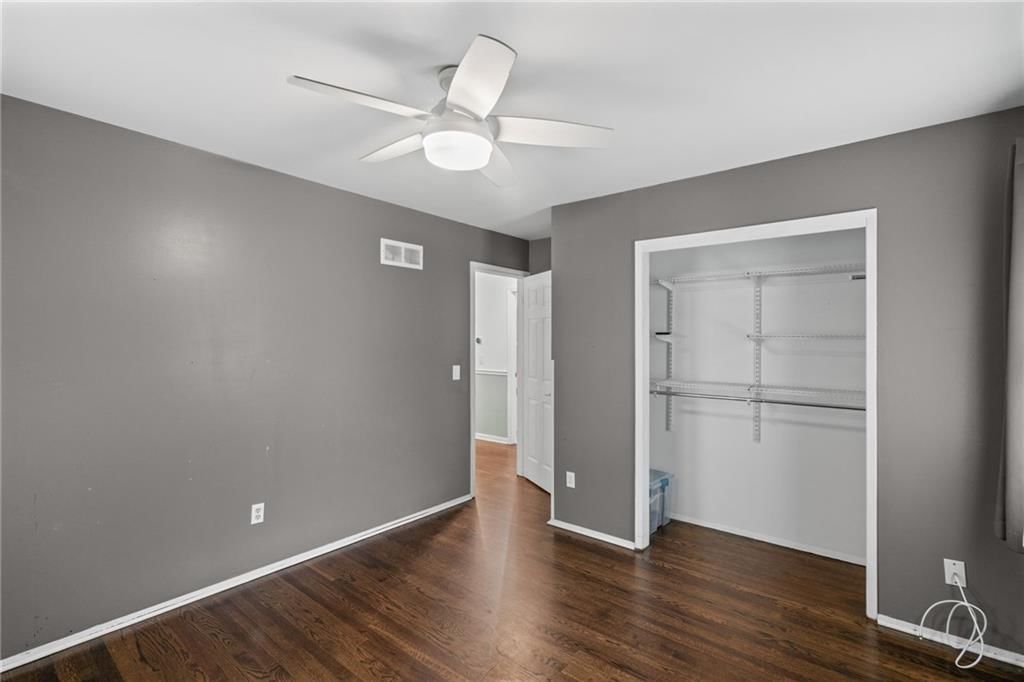 5321 N Richmond Avenue — photo 21