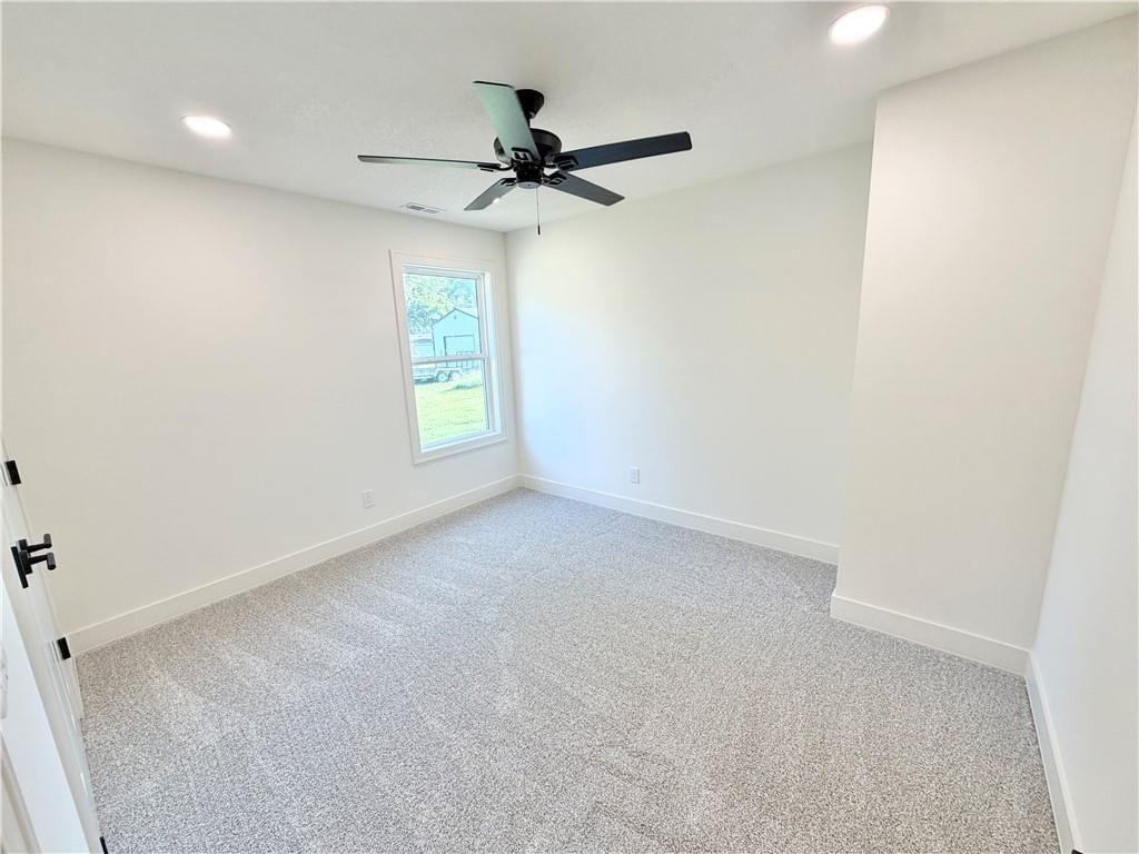 810 N Water Street — photo 14