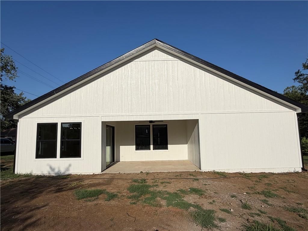 810 N Water Street — photo 22