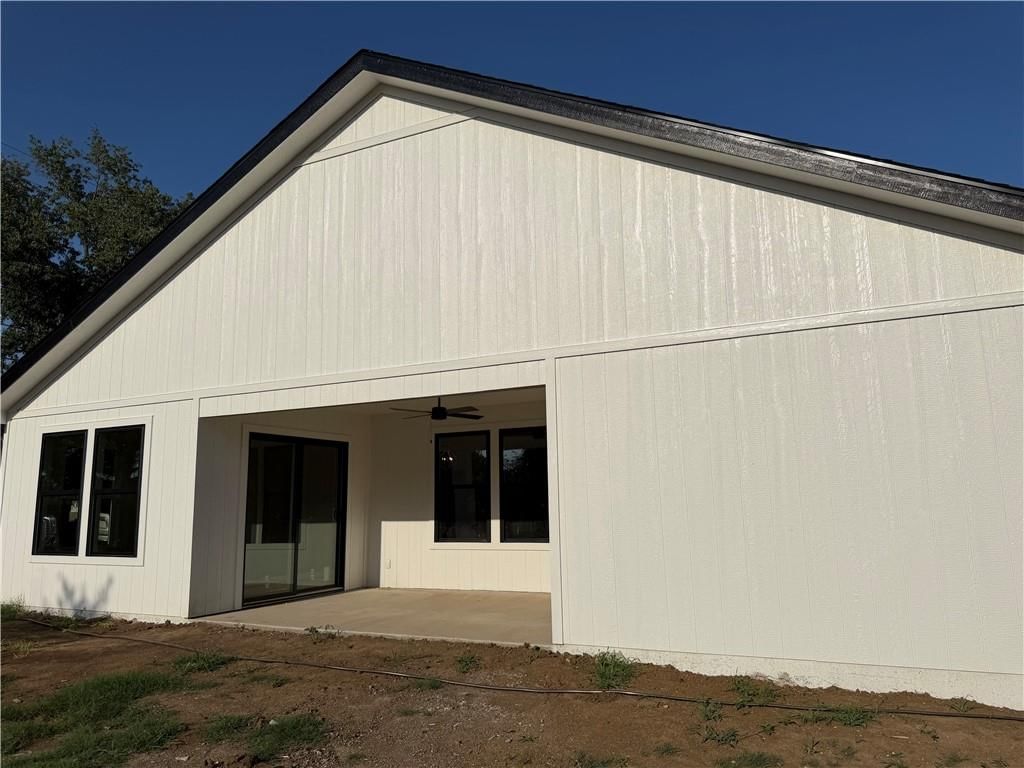 810 N Water Street — photo 23
