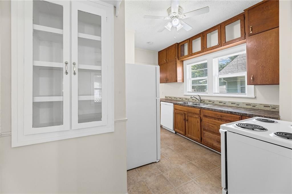 848 Tremont Street — photo 8