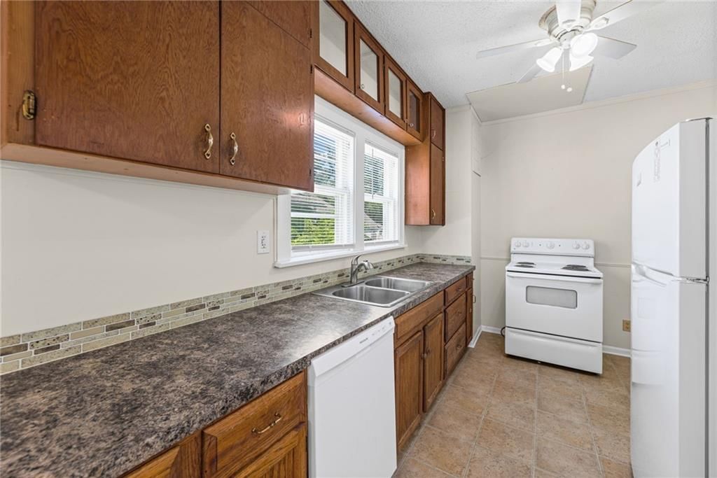 848 Tremont Street — photo 10