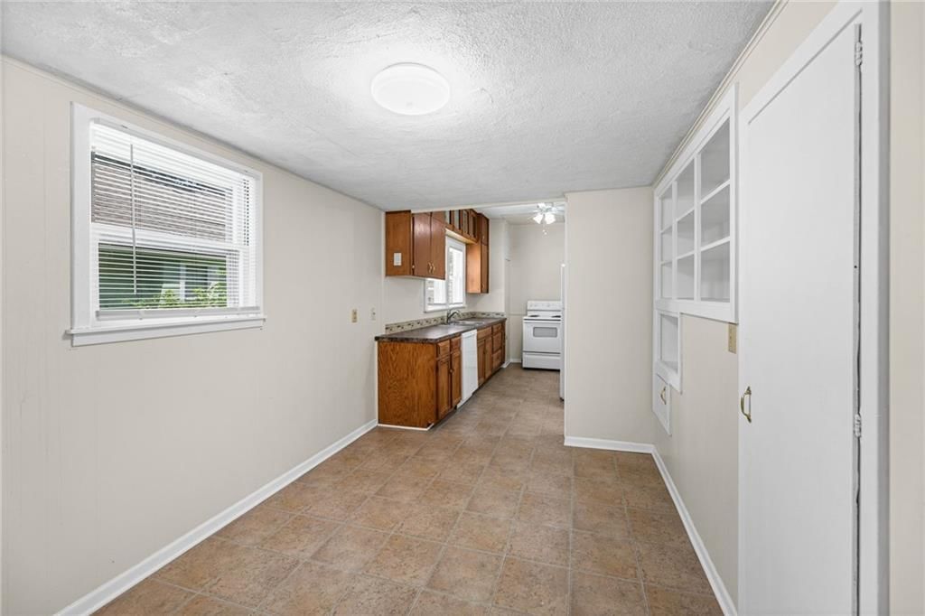 848 Tremont Street — photo 12