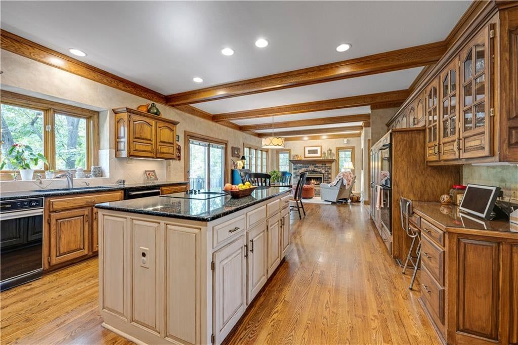 13845 Hadley Street — photo 16