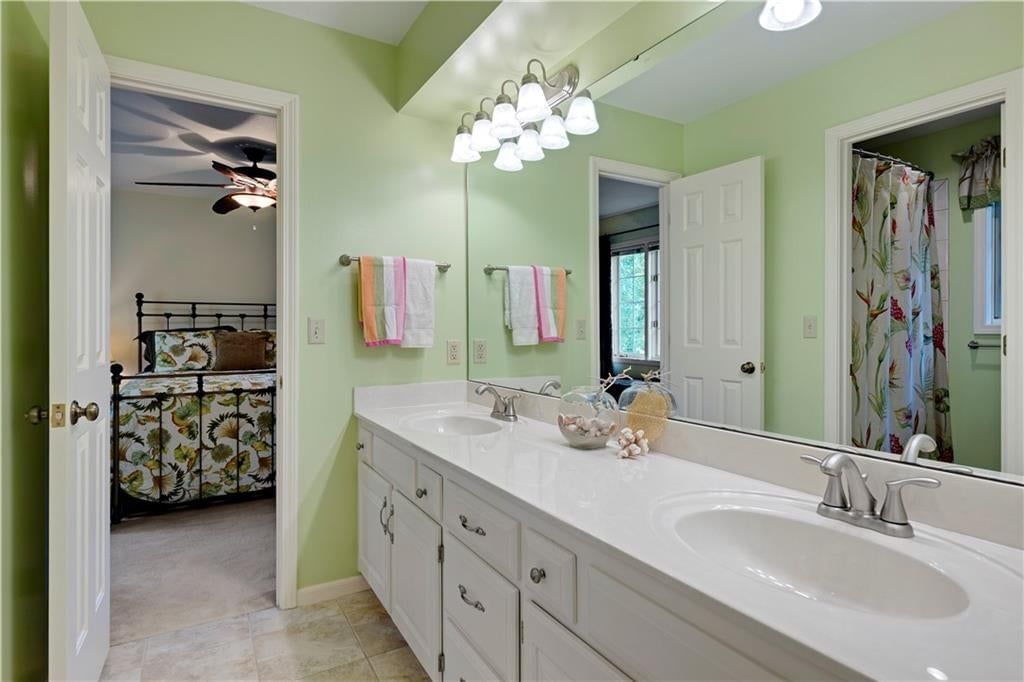 13845 Hadley Street — photo 37