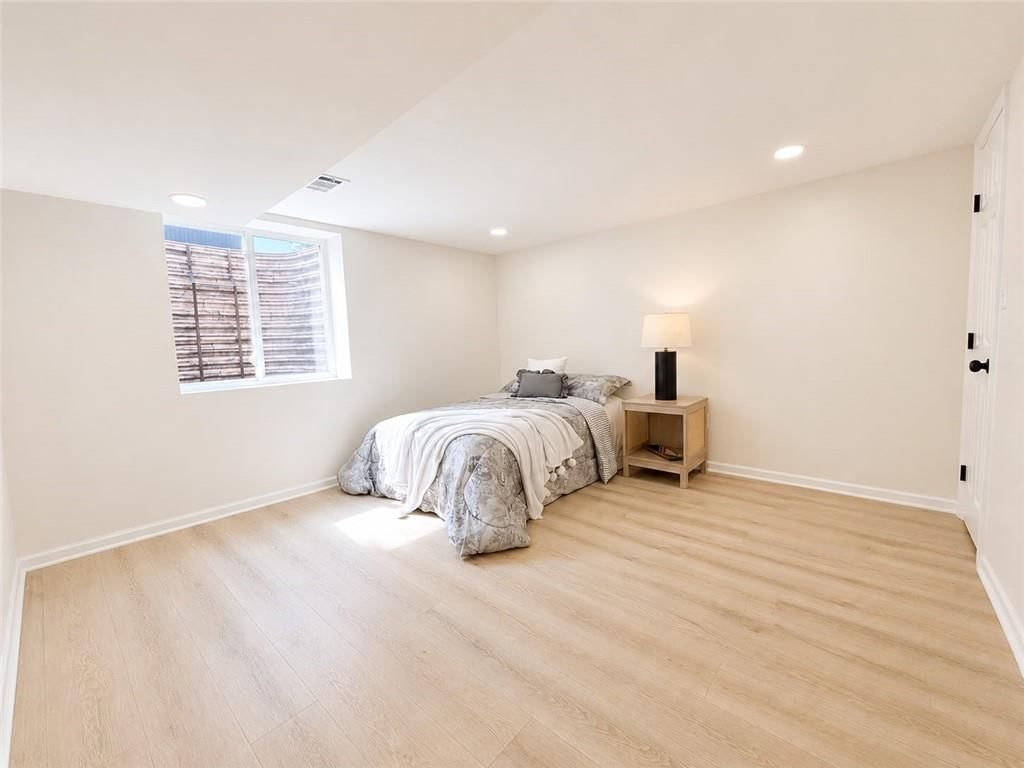 1001 W 93rd Street — photo 18
