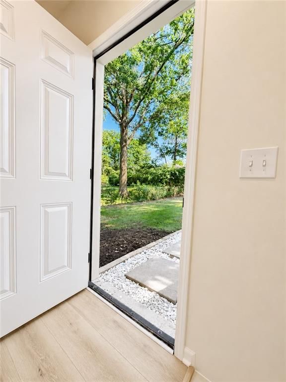 1001 W 93rd Street — photo 23