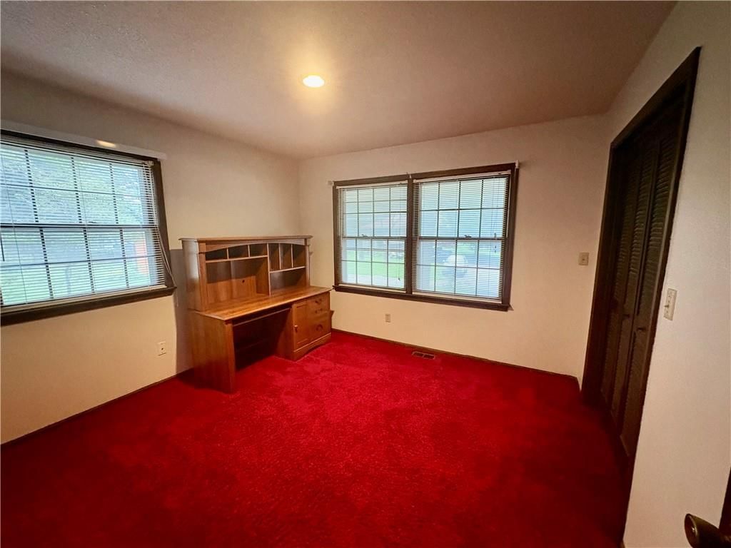 802 S 10th Street — photo 11