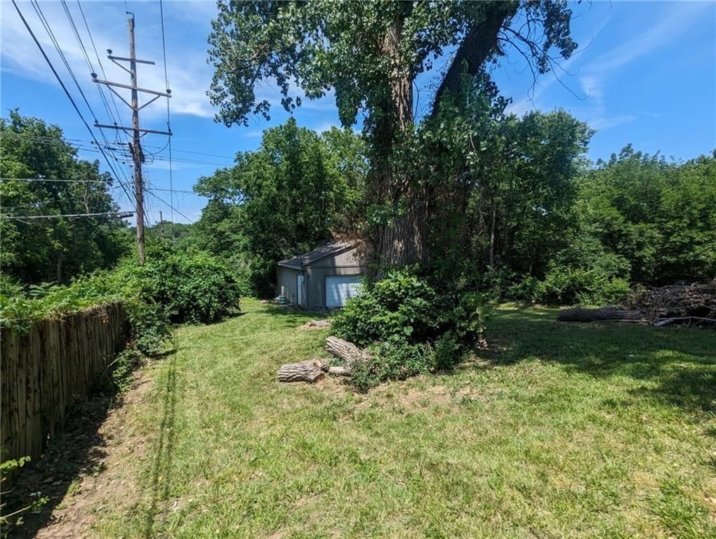8804 E 47th Street — photo 20
