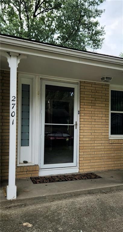 2701 S Maybrook Avenue — photo 5