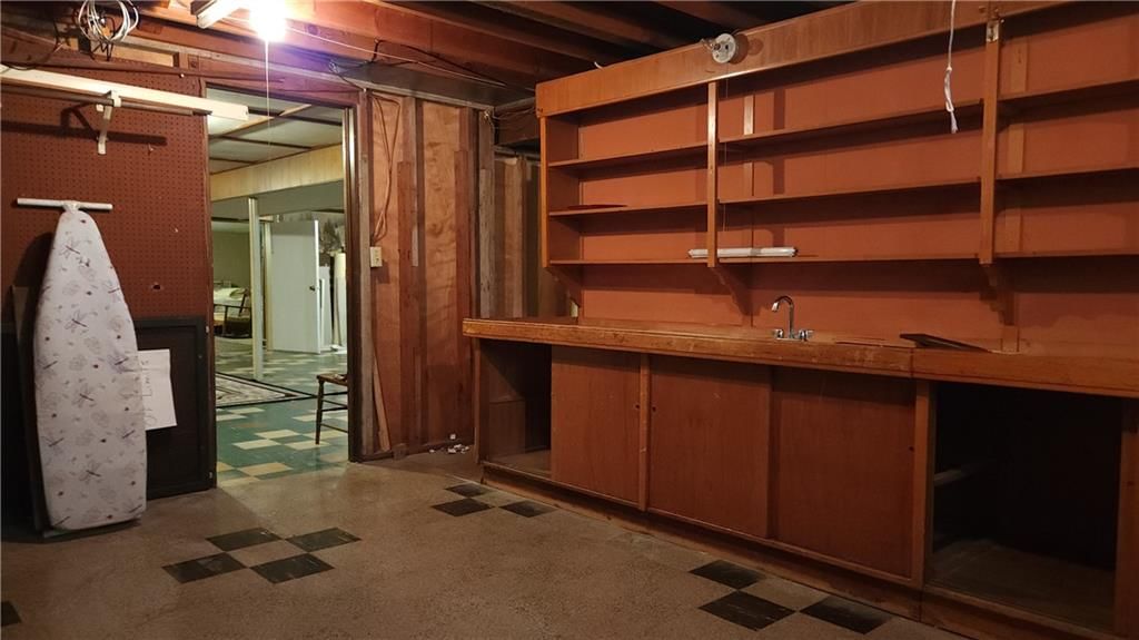 2701 S Maybrook Avenue — photo 36