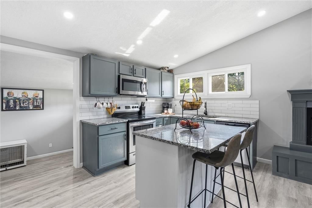 1018 S Appleton Avenue — photo 13