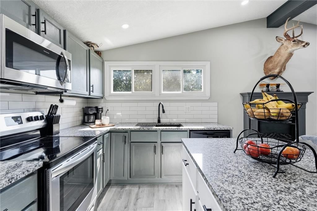 1018 S Appleton Avenue — photo 17