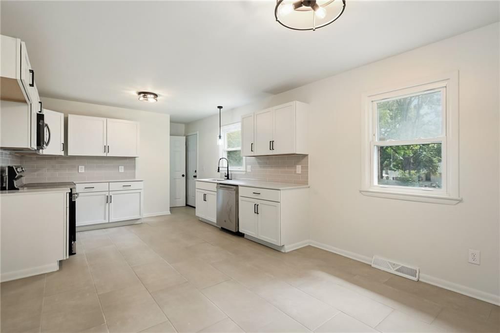 2217 N 83rd Street — photo 8