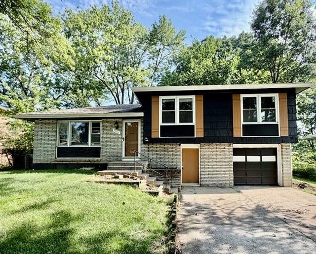 7906 E 93rd Street — photo 1