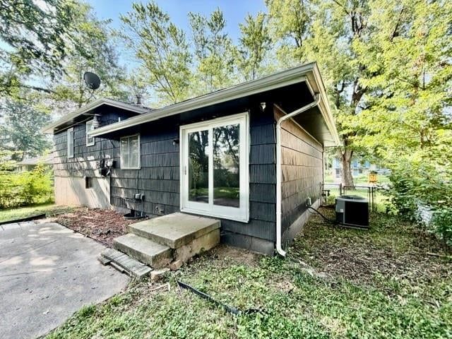 7906 E 93rd Street — photo 30