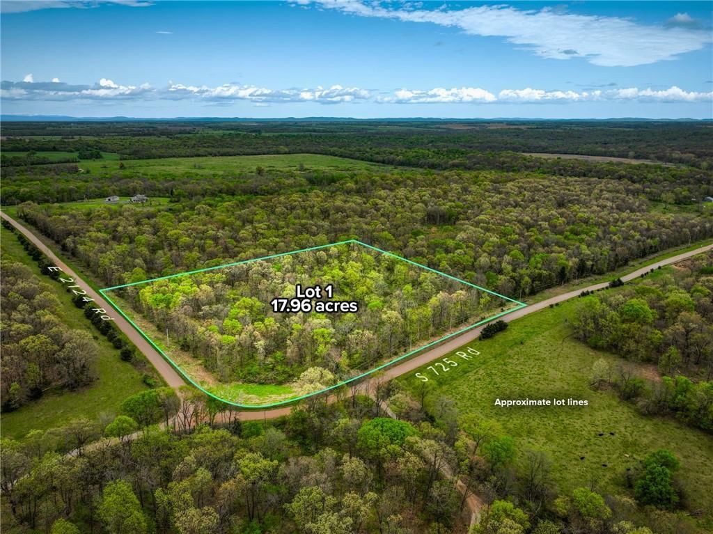 21395 SE 2124 Road, Stockton, MO