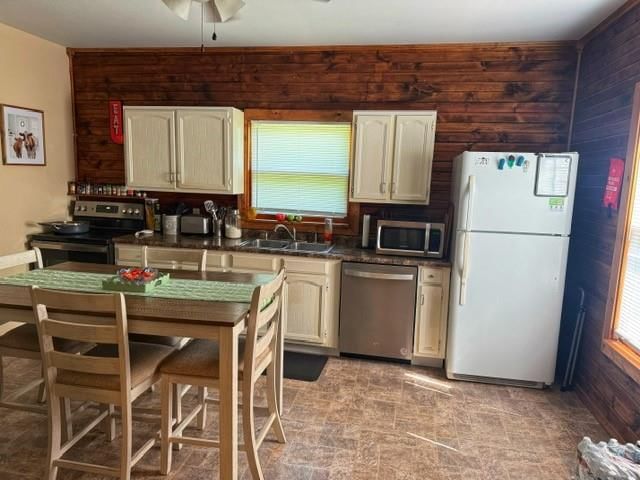 110 S Tarkio Street — photo 5