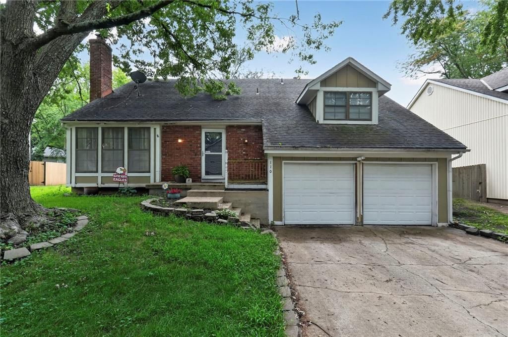 110 E Nelson Circle — photo 1