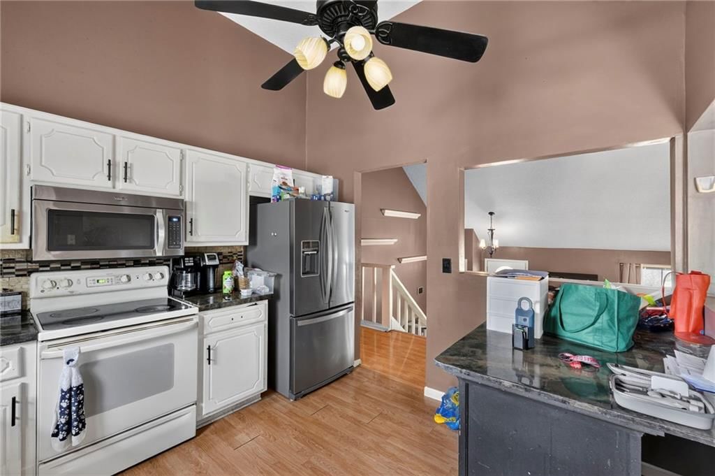 110 E Nelson Circle — photo 9