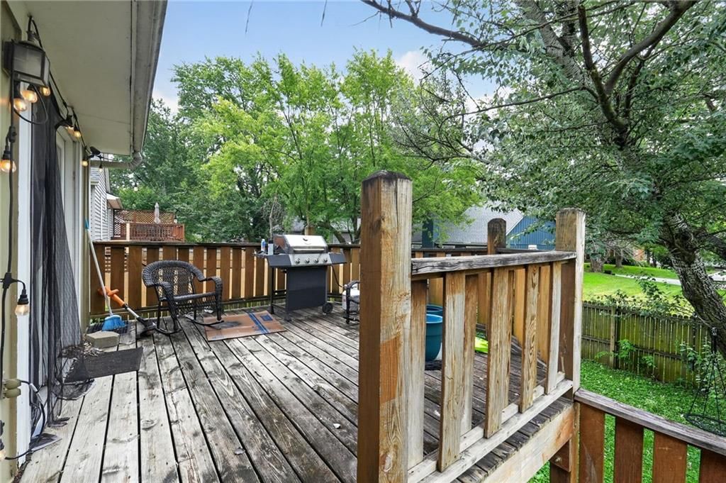 110 E Nelson Circle — photo 13
