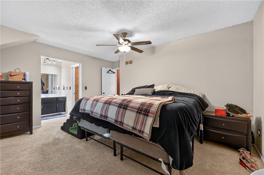 110 E Nelson Circle — photo 17
