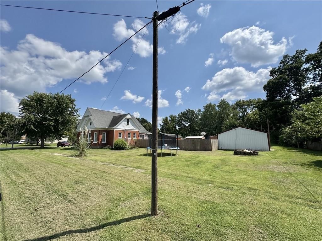 200 S Moulton Street — photo 11
