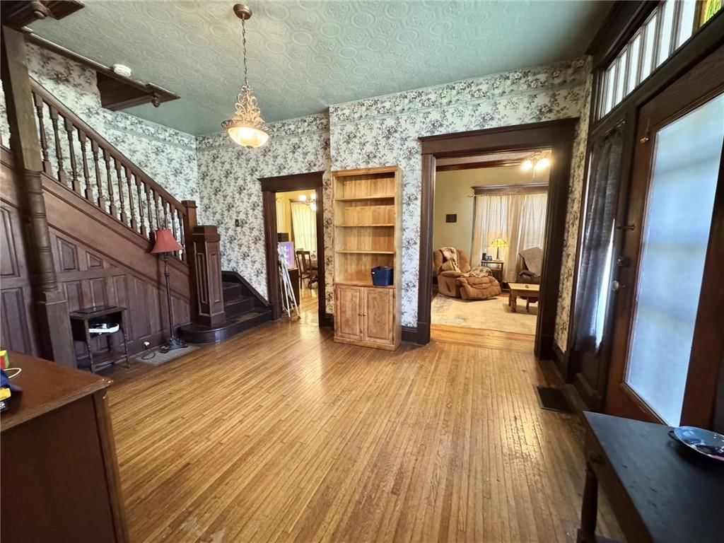 200 S Moulton Street — photo 14