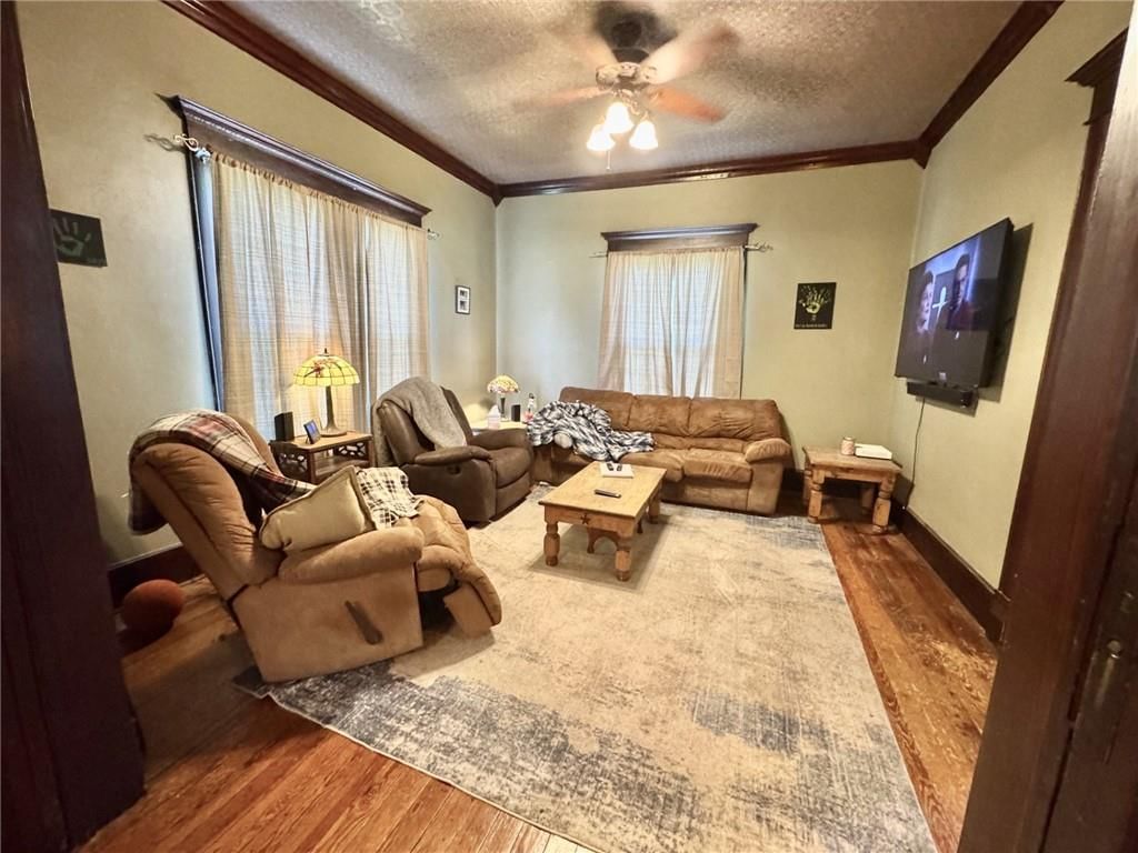 200 S Moulton Street — photo 15