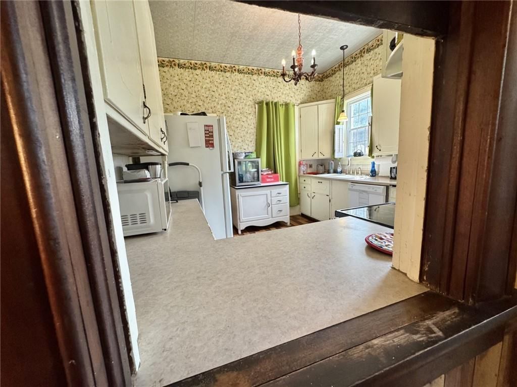 200 S Moulton Street — photo 20