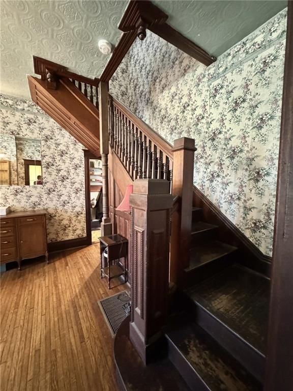200 S Moulton Street — photo 30