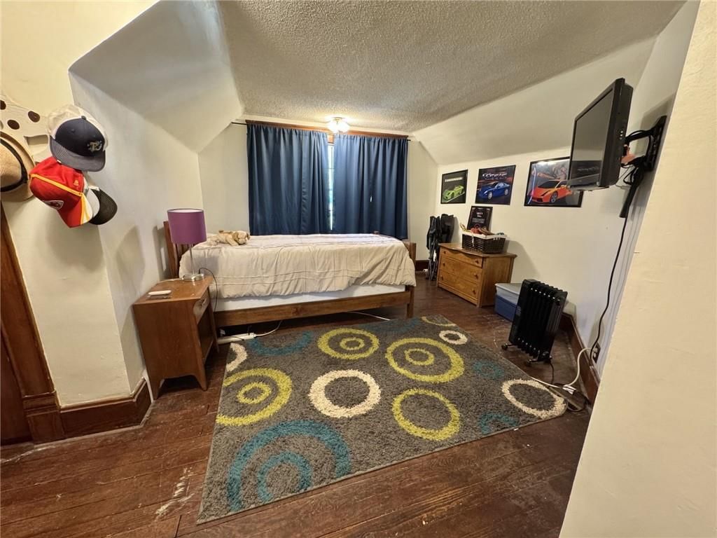 200 S Moulton Street — photo 35