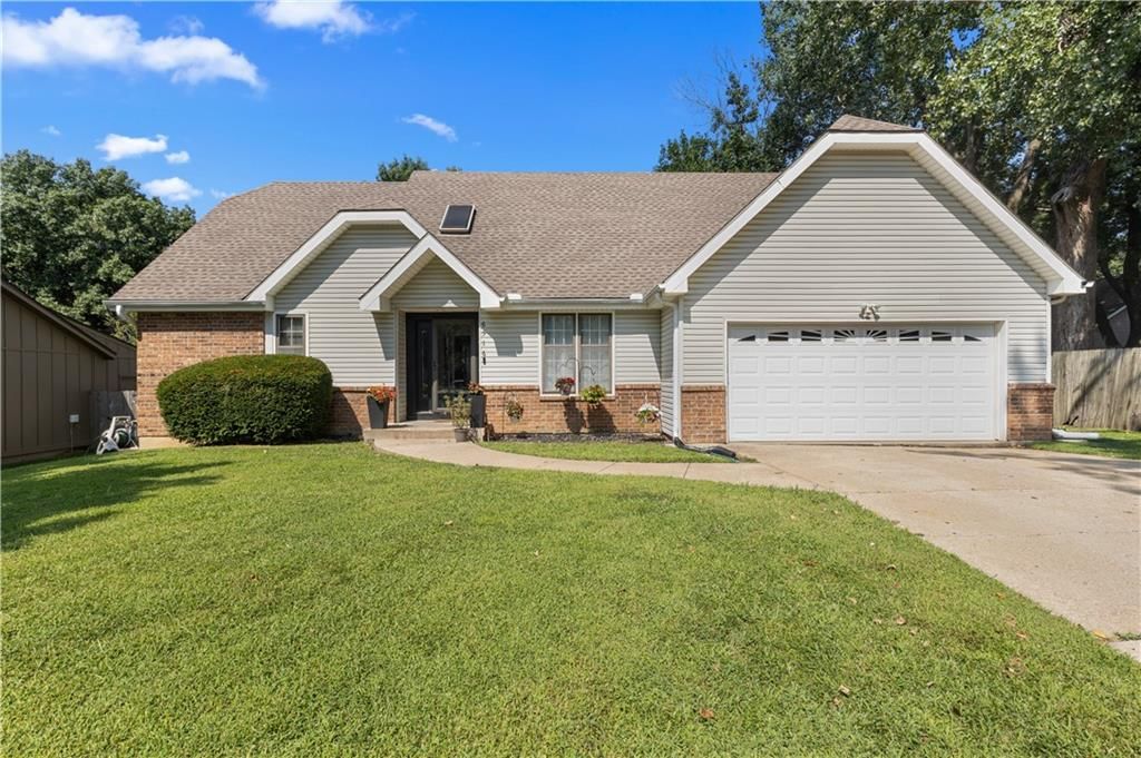 6516 Rosehill Road — photo 1