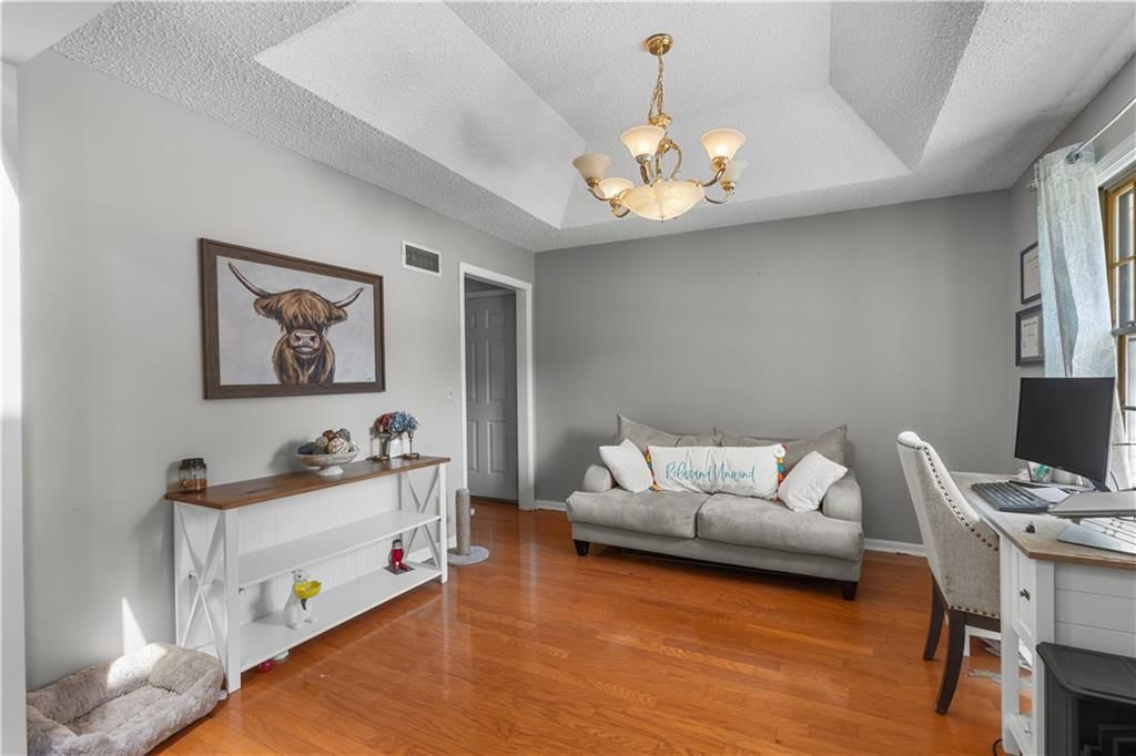 6516 Rosehill Road — photo 8