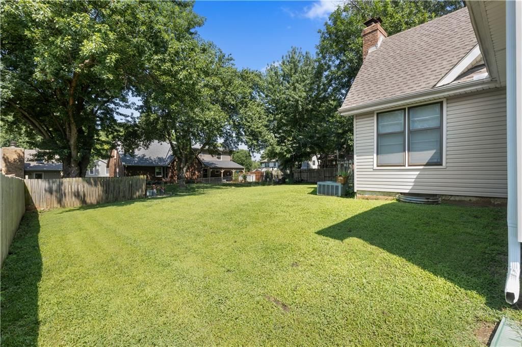 6516 Rosehill Road — photo 13