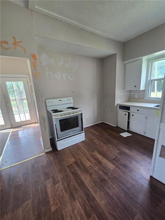 809 W Lexington Street — photo 13
