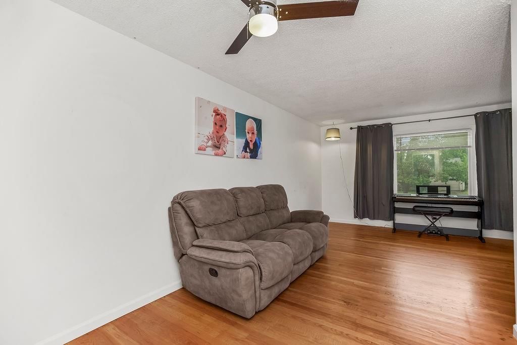 903 NE 67th Place — photo 7