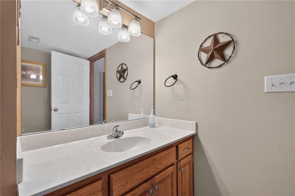 1211 NW Baytree Drive — photo 24