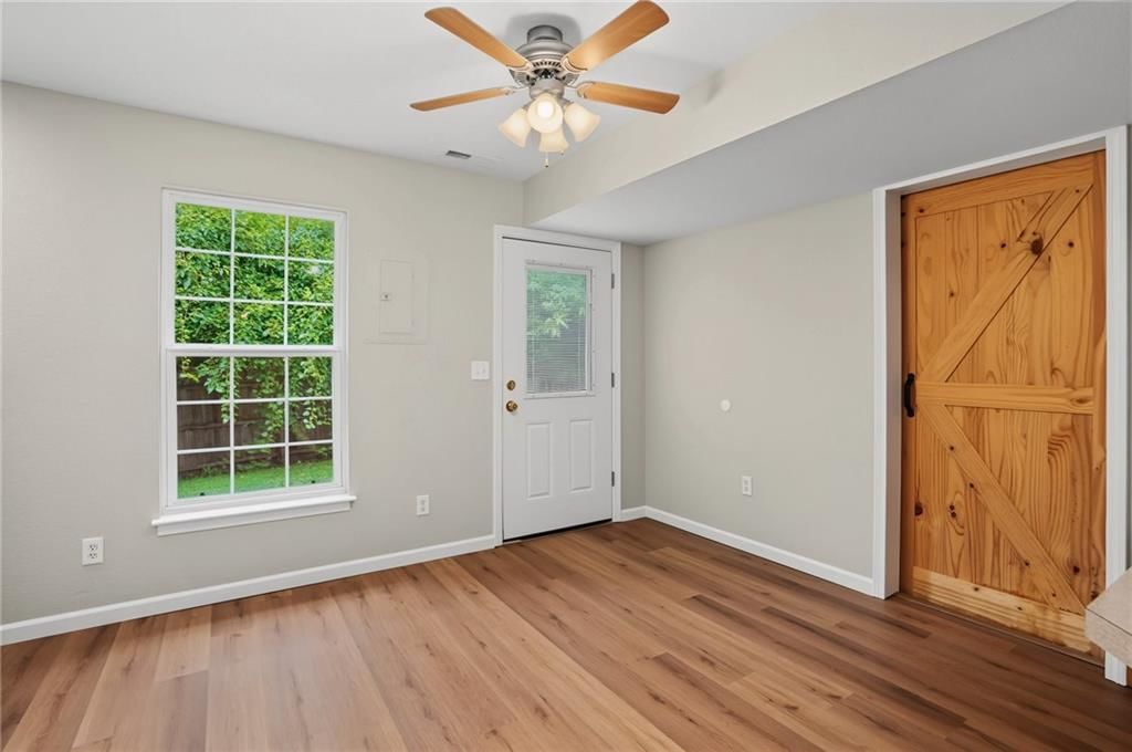256 N ALDER Street — photo 13