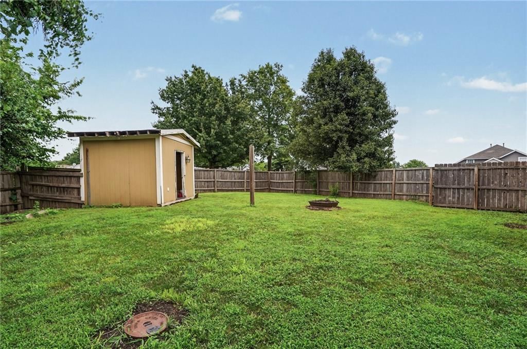 256 N ALDER Street — photo 35