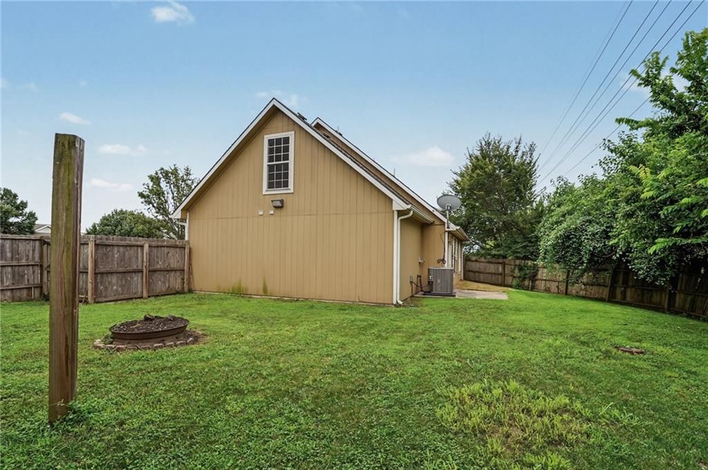 256 N ALDER Street — photo 37