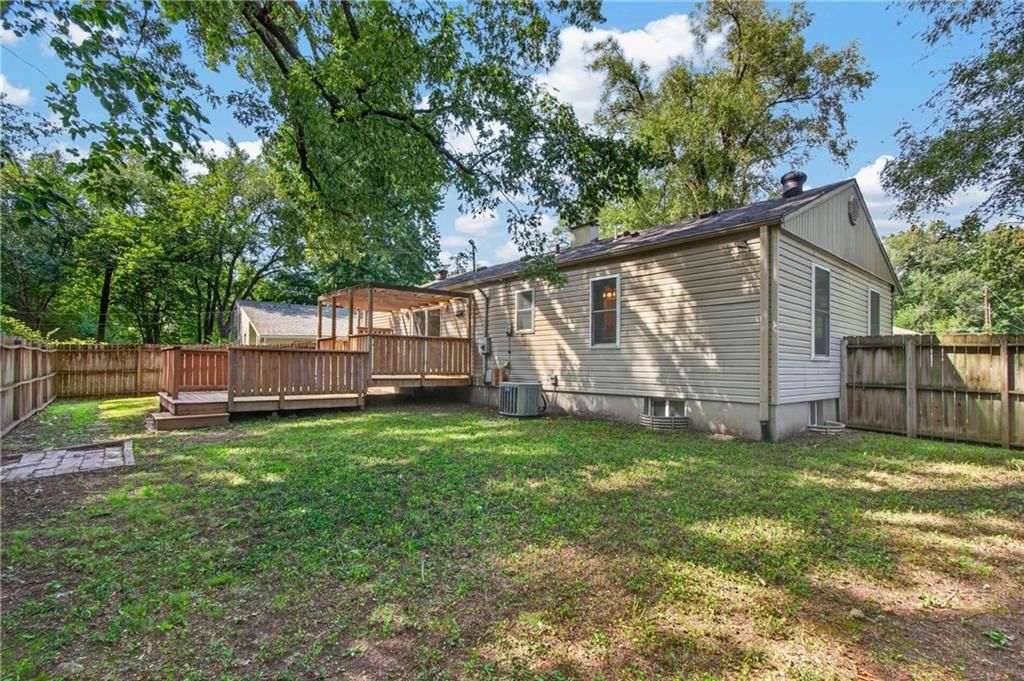 8509 E 111th Street — photo 40