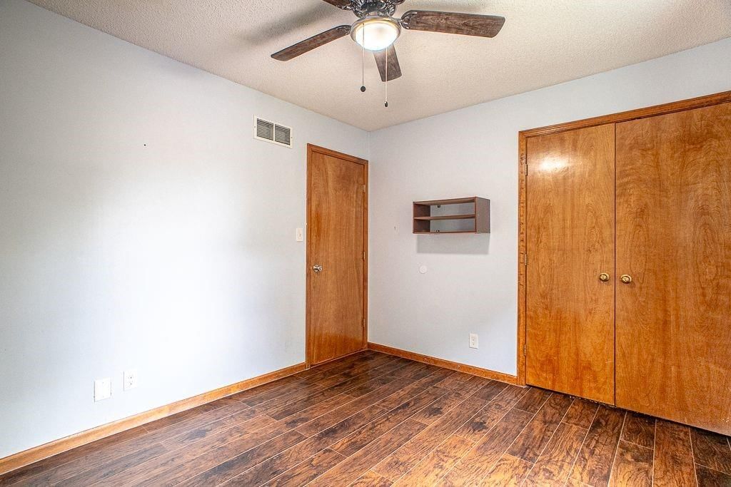 3135 N 131st Street — photo 20