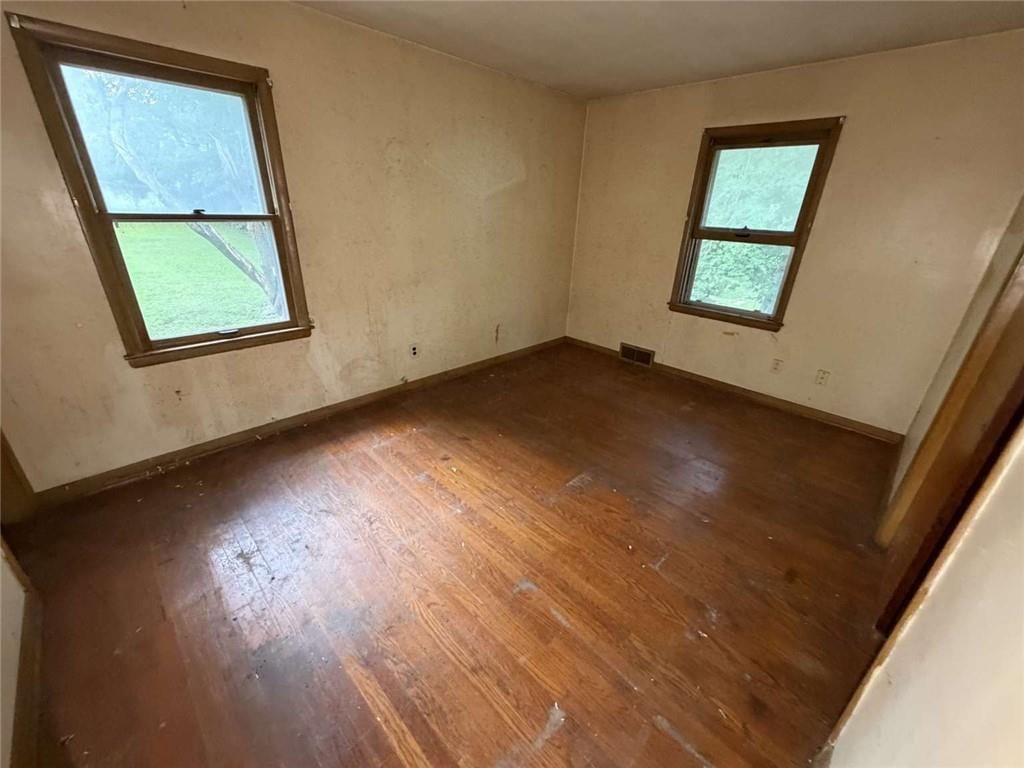 5401 Smalley Avenue — photo 17