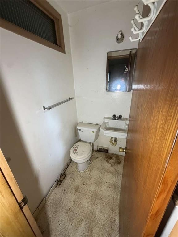 5401 Smalley Avenue — photo 18